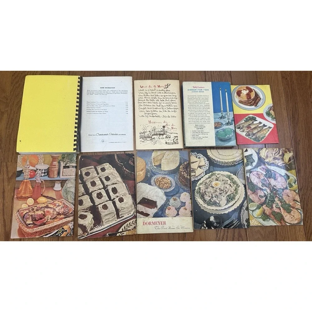 Vintage 1950s 1970s Cookbooks Betty‎ Crocker Dormeyer NAWCC Dept Agriculture 10